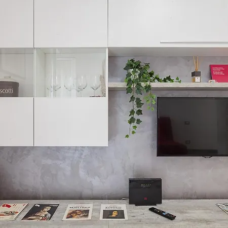 La Casa Di Lorenzo By Wonderful Italy Janov